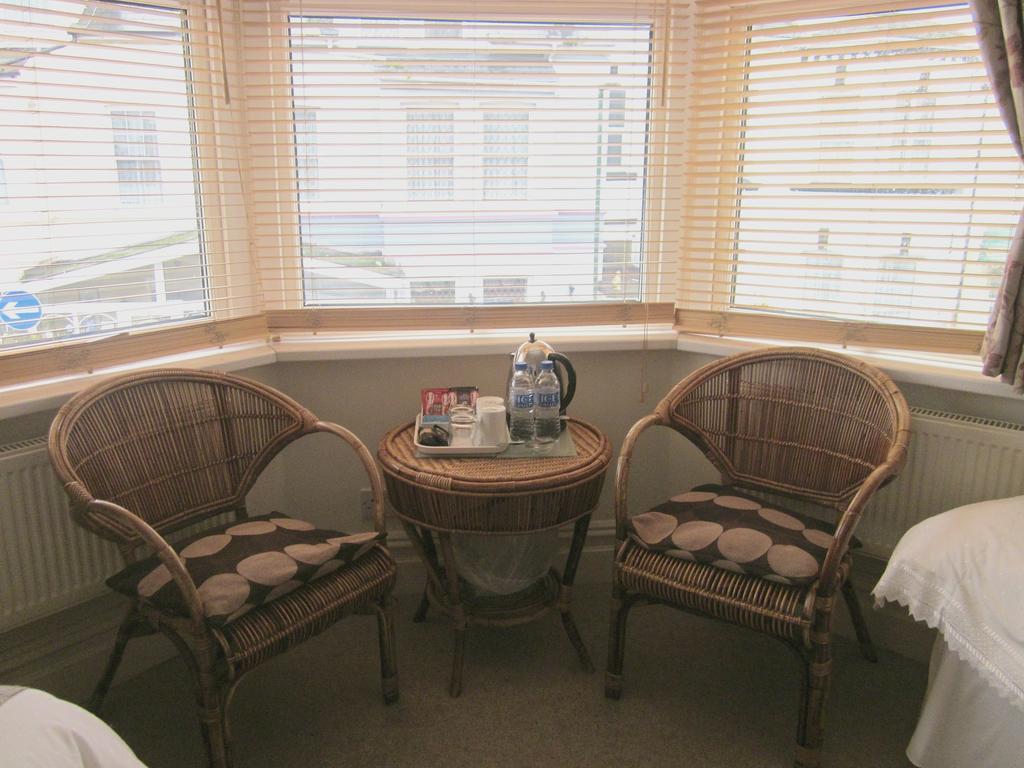Beach House Paignton Room photo